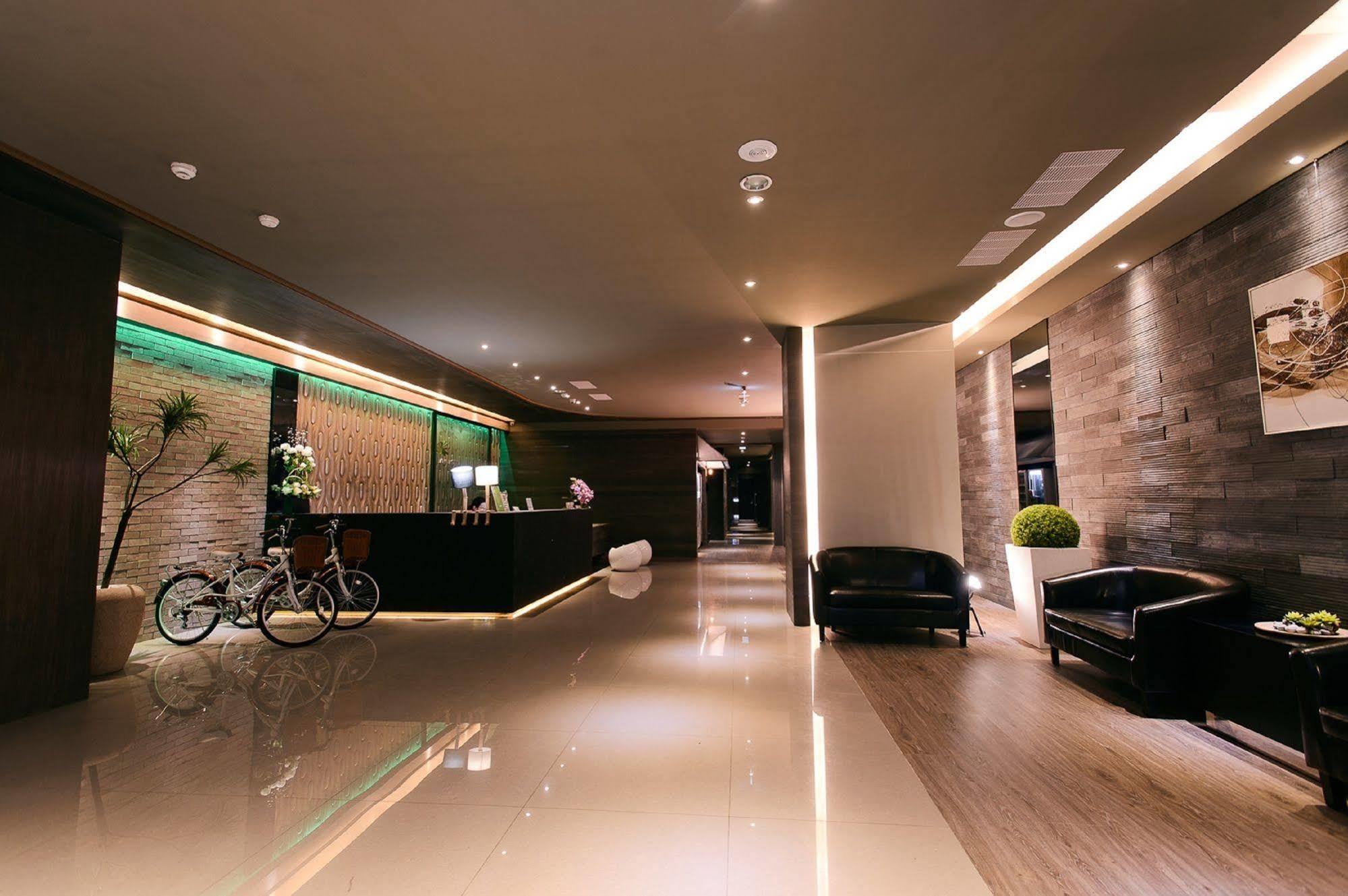 גאושיונג Kiwi Express Hotel - Jiuru Rd מראה חיצוני תמונה